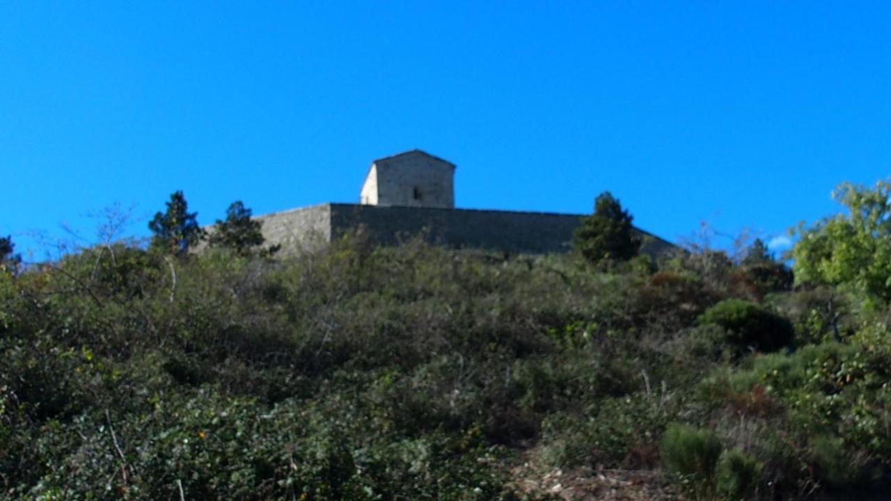 Gît' de Pom' Saint-Romain-de-Lerps Exterior foto
